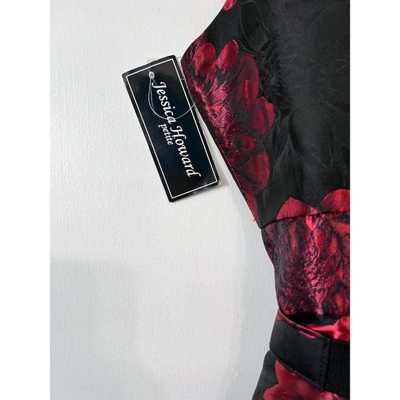 Jessica Howard Petite women Pleated Dress with Belt Size 10 - Picture 5 of 9